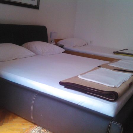 Apartmani Dado Ülgün Oda fotoğraf